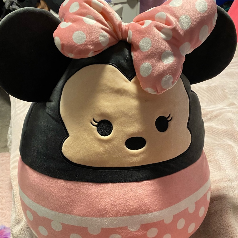 ✨MINNIE MOUSE SQUISHY✨
